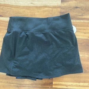 Vuori halo performance skirt